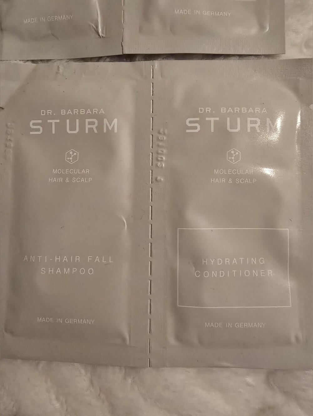 Dr. Barbara STURM - ANTI HAIR FALL SHAMPOO+CONDITIONER - 6 Sachets (025fl.oz)